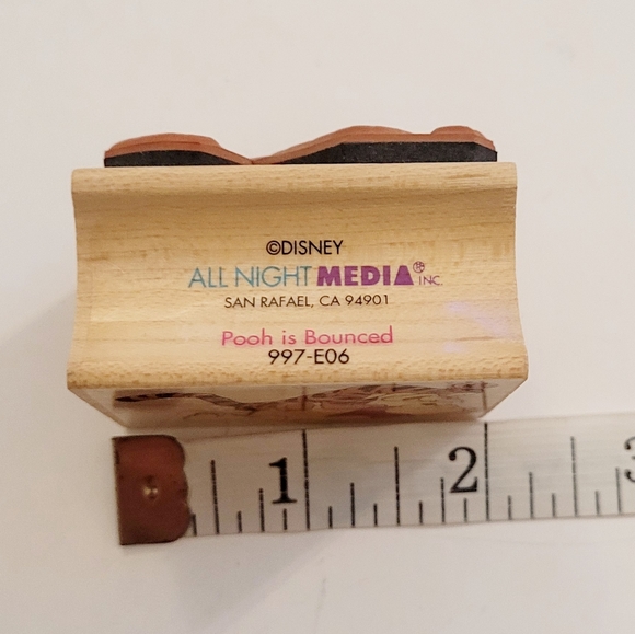 Vintage NWOT Pooh& Tiger Stamp - Picture 3 of 7